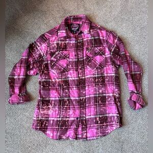 Angry Minnow Women’s Plaid Graphic Flannel Shirt | Pink | M | Soft Oversized